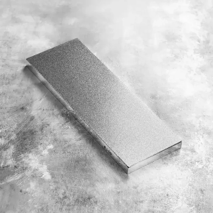 Atoma Diamond Plate 140