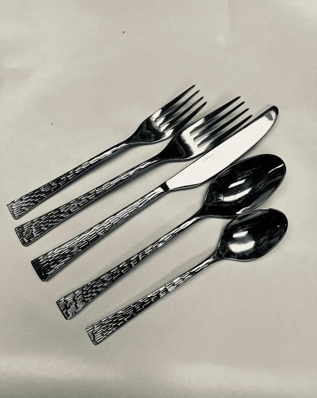 Cambridge Finnley Texture Mirror 18/0 20 Piece Flatware Set Service for 4