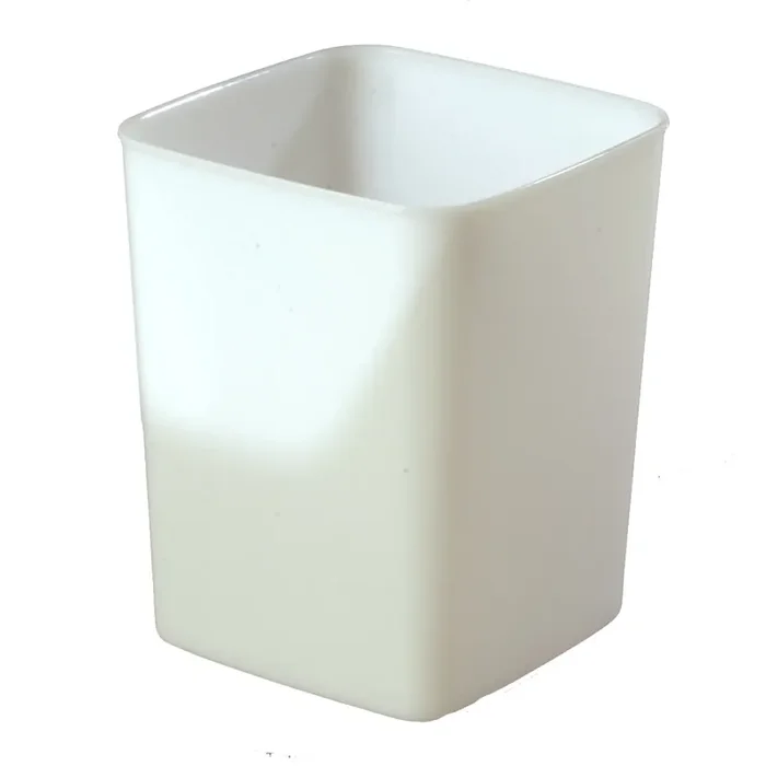 Carlisle 154402 StorPlus 4 Qt. White Storage Container