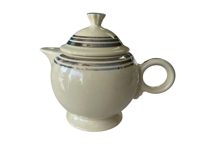 Fiesta 2018 HLCCA RETRO Platinum Teapot