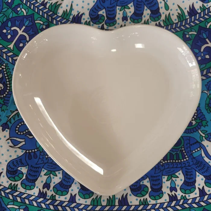Fiesta 9 inch Heart Plate
