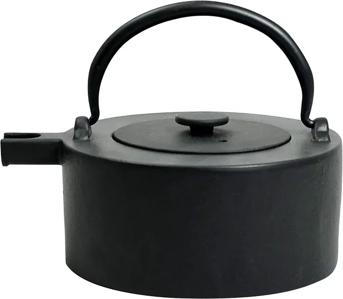 Ja by Freiling Tawa Cast Iron Teapot with Stainless Steel Infuser 17 oz – Black