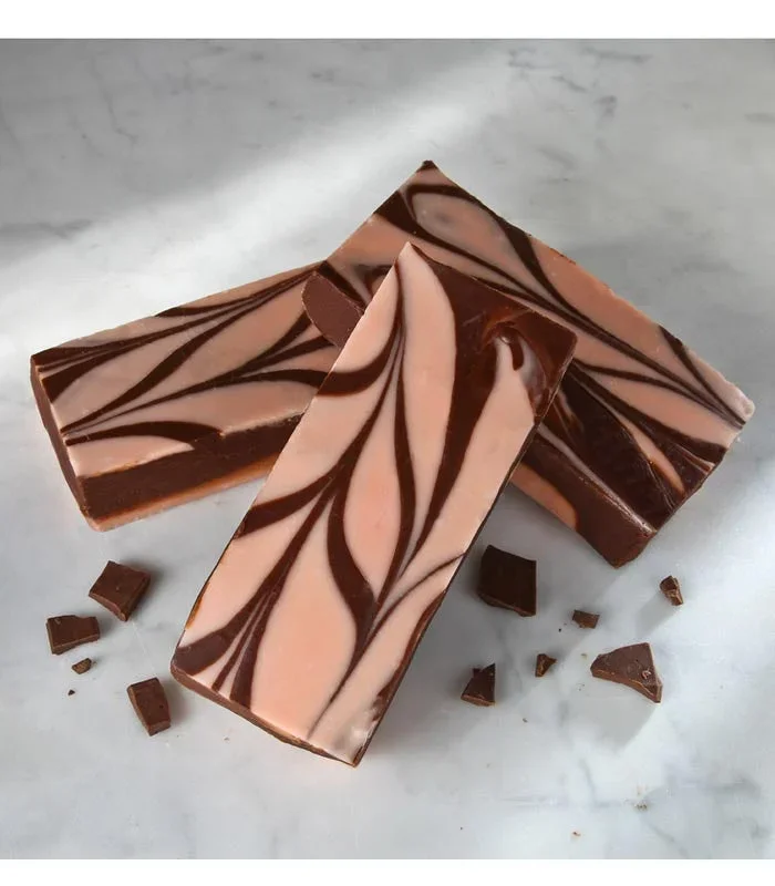 KMC – Amaretto Chocolate Swirl Fudge