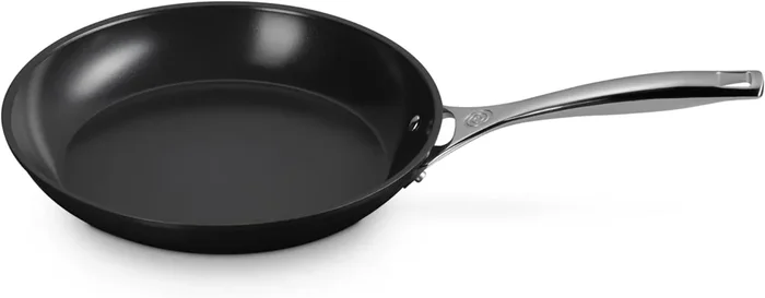 Le Creuset 10″ Essential Non-Stick Ceramic Fry Pan