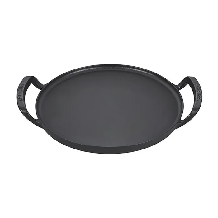 Le Creuset 15″ Alpine Outdoor Collection – Pizza Pan (Matte Black)