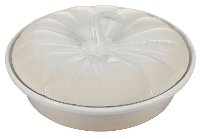 Le Creuset Pumpkin Pie Dish With Lid – Meringue