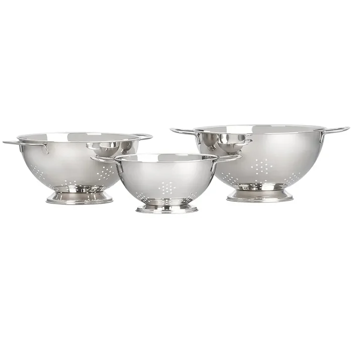 Le Creuset Set of 3 Stackable Colanders