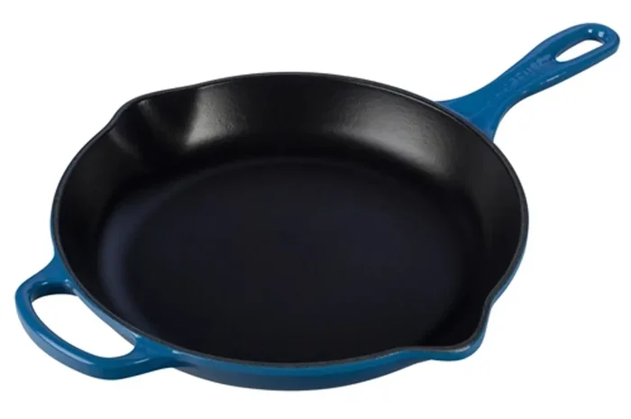 Le Creuset Signature Cast Iron 9″ Skillet – Marseille