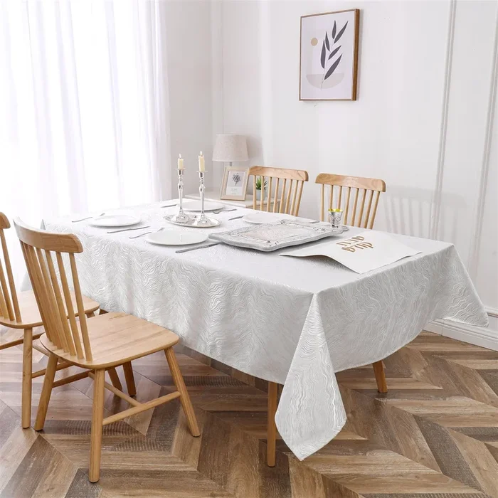 Majestic Giftware Jacquard Sparkle Tablecloth