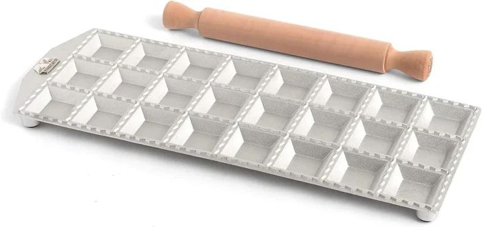 Marcato Ravioli Mold – Square 24 pc (Classic)