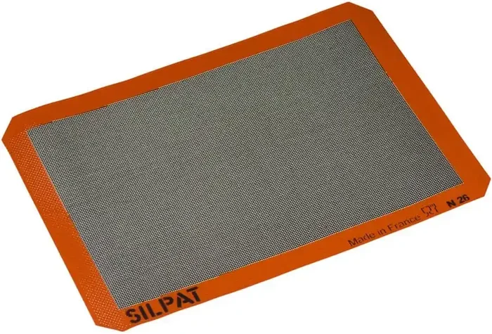 Silpat Half Size Perfect Bread Baking Mat – 11 5/8″ x 16 1/2″
