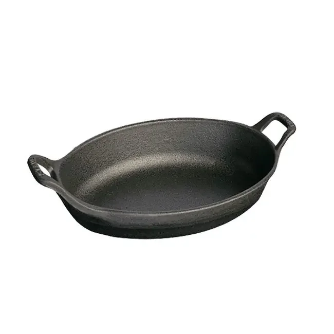 Staub Oval Roasting Dish – 11″ x 8″ – 1 1/2 Qt. – Black Matte